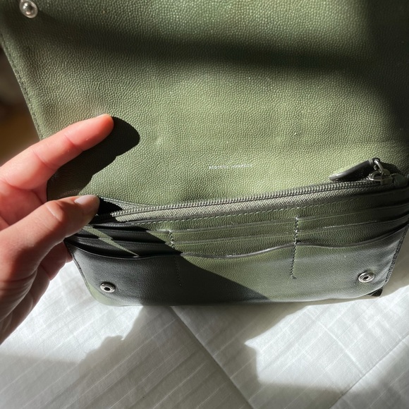 Rebecca Minkoff Wallet 🤑 - Picture 3 of 6